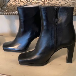 Aldo size 6 never worn